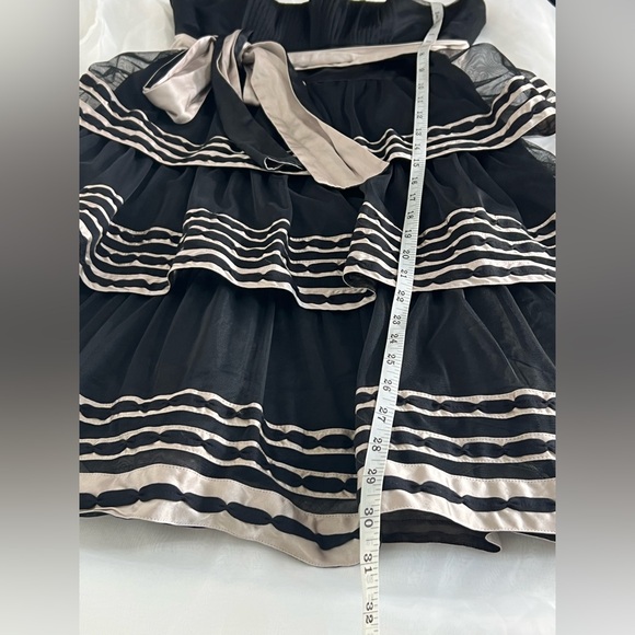 BCBG Maxazria Tiered Strapless Silk Bow Black Y2K Midi Dress Size Medium - Picture 12 of 14